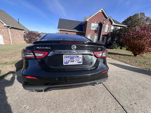 Black 2020 Nissan Maxima 3.5 SV