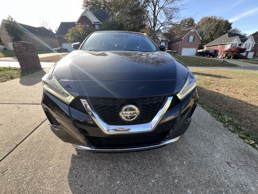 Black 2020 Nissan Maxima 3.5 SV