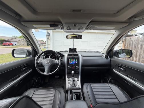 Silver 2012 Suzuki Grand Vitara Limited