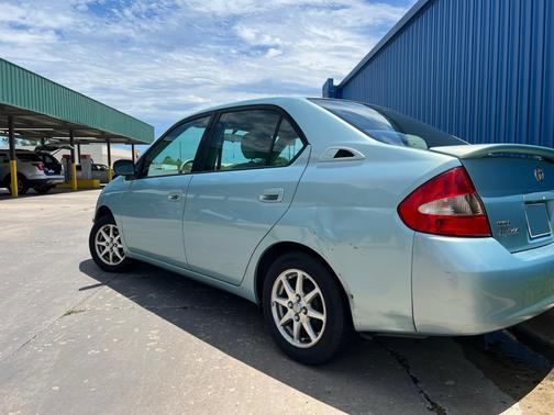2001 Toyota Prius Base