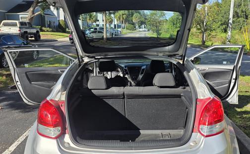 2016 Hyundai Veloster Base