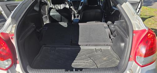 2016 Hyundai Veloster Base
