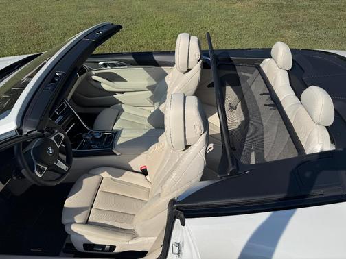 White 2022 BMW M850 i xDrive