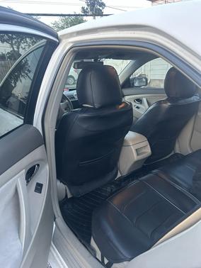 White 2007 Toyota Camry LE