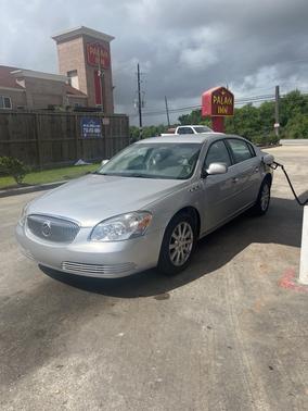 Silver 2009 Buick Lucerne CX