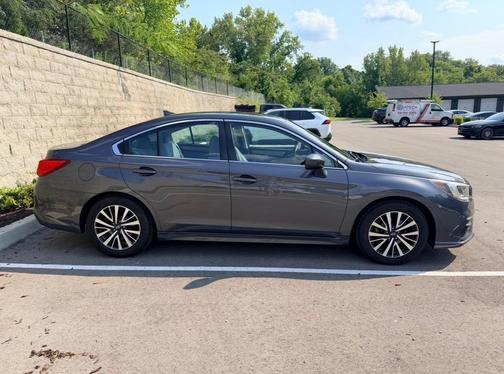 Gray 2018 Subaru Legacy 2.5i Premium