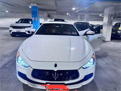 White 2017 Maserati Ghibli S Q4