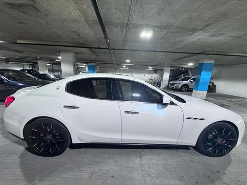 White 2017 Maserati Ghibli S Q4