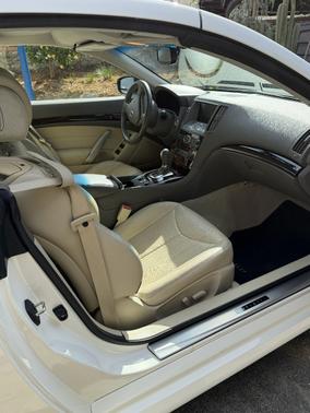 2013 INFINITI G37 Sport