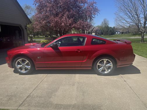 Red 2008 Ford Mustang GT Premium