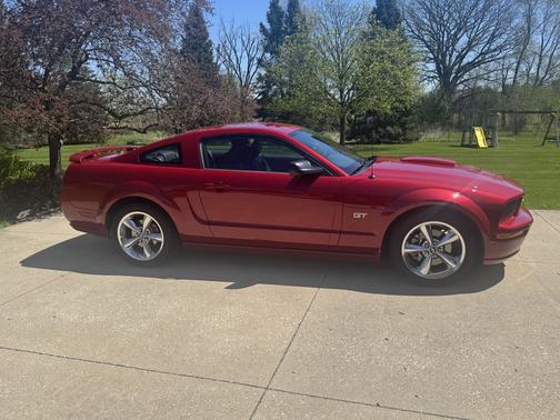 Red 2008 Ford Mustang GT Premium