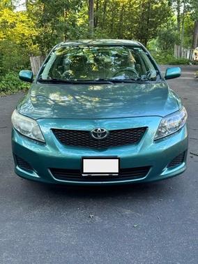 Green 2010 Toyota Corolla LE