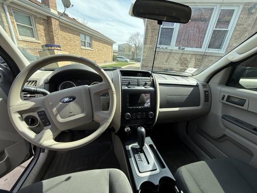 2011 Ford Escape XLS
