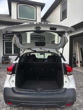 Yellow 2019 Nissan Kicks S