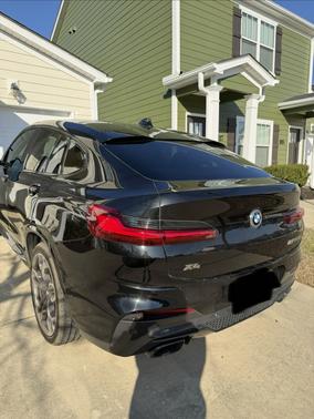 Black 2021 BMW X4 M40i