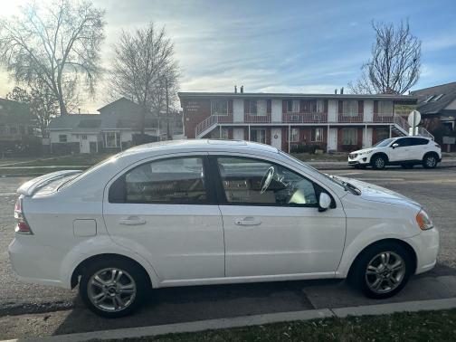2011 Chevrolet Aveo LT