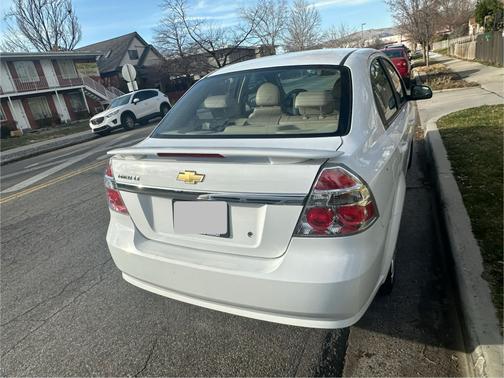 2011 Chevrolet Aveo LT