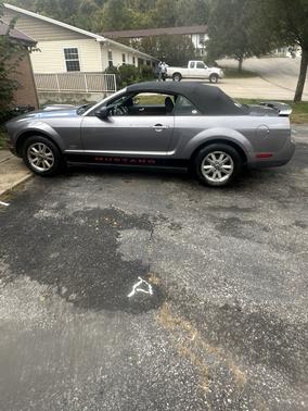 2006 Ford Mustang Base