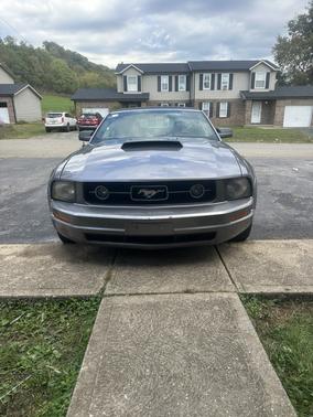 2006 Ford Mustang Base