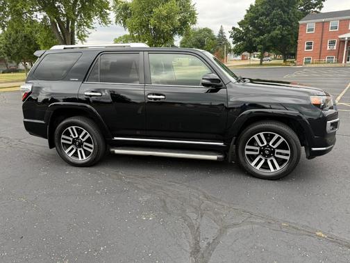 Black 2017 Toyota 4Runner Limited