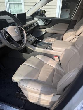 Beige 2023 Lincoln Aviator Reserve AWD