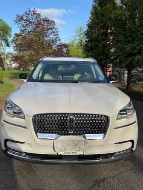 Beige 2023 Lincoln Aviator Reserve AWD
