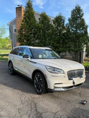 Beige 2023 Lincoln Aviator Reserve AWD
