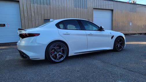 2018 Alfa Romeo Giulia Quadrifoglio