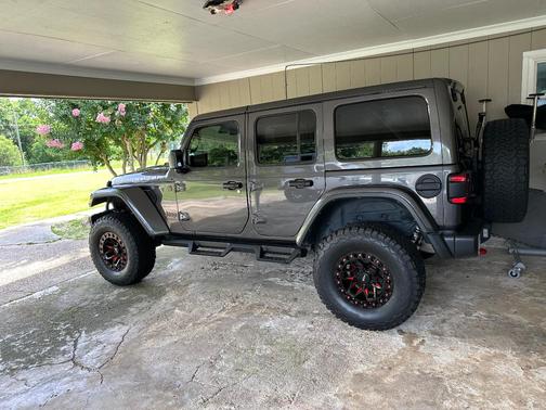 Gray 2021 Jeep Wrangler Unlimited Rubicon