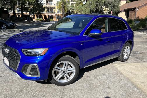 Photo 1 of 12 of 2022 Audi Q5 e 55 S line Premium Plus