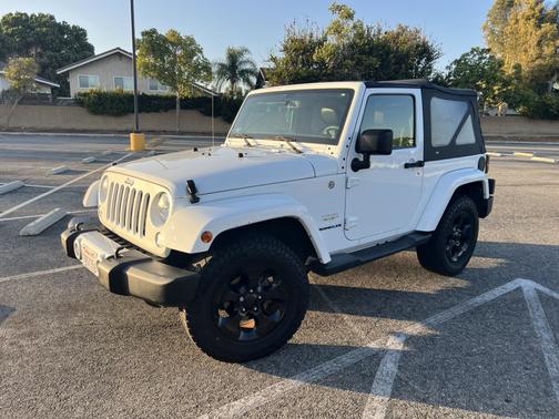 White 2014 Jeep Wrangler Sahara