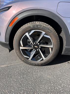 2025 Chevrolet Equinox EV LT1 w/PCY