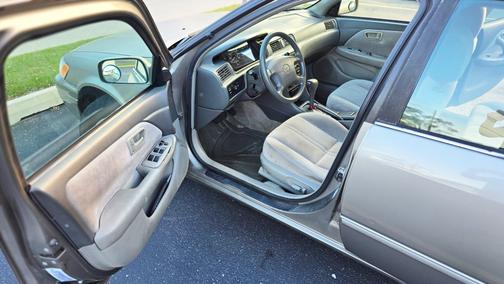 1999 Toyota Camry LE V6