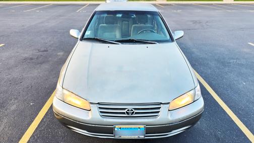 1999 Toyota Camry LE V6