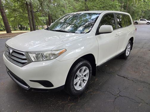 2013 Toyota Highlander Base
