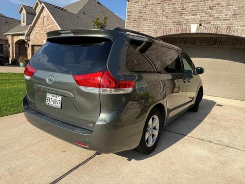 Green 2012 Toyota Sienna LE