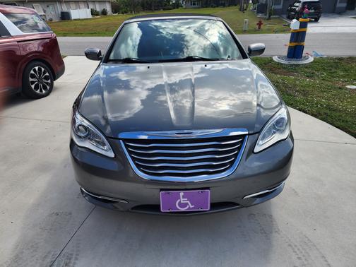 2013 Chrysler 200 Touring