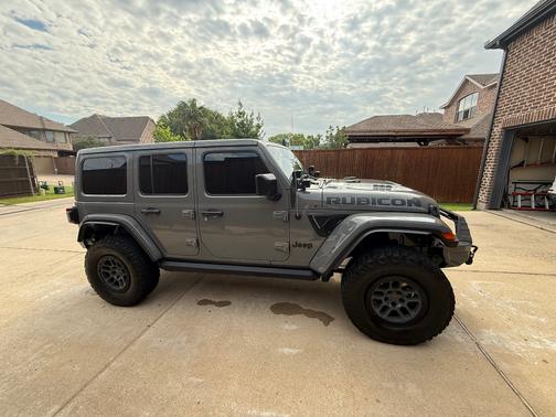 Gray 2023 Jeep Wrangler Rubicon 392