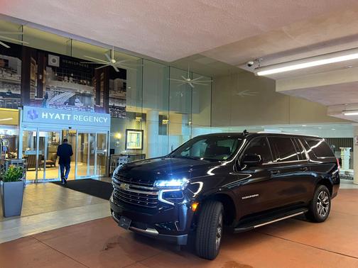 Black 2021 Chevrolet Suburban LT