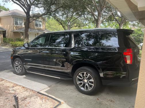 Black 2021 Chevrolet Suburban LT