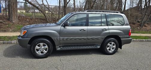 Gray 2001 Toyota Land Cruiser Base