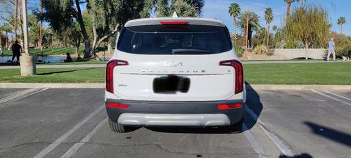 2022 Kia Telluride LX