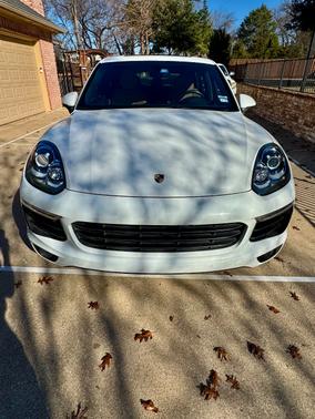 2016 Porsche Cayenne Cayenne