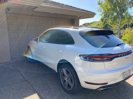 Photo 3 of 13 of 2019 Porsche Macan Base