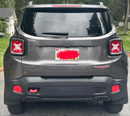 Gray 2017 Jeep Renegade Trailhawk