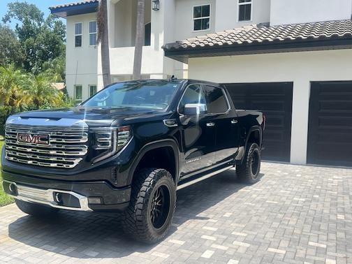 2024 GMC Sierra 1500 Denali