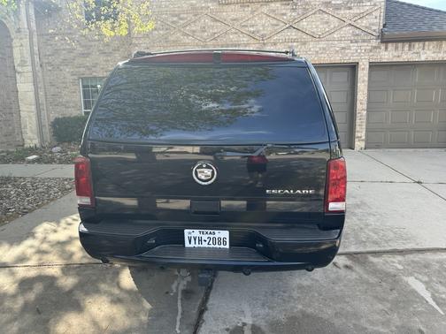 Black 2003 Cadillac Escalade Base