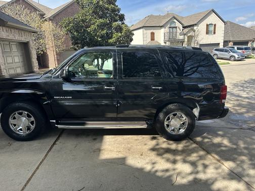 Black 2003 Cadillac Escalade Base