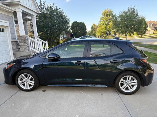 Purple 2019 Toyota Corolla SE