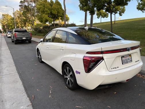 2019 Toyota Mirai Base